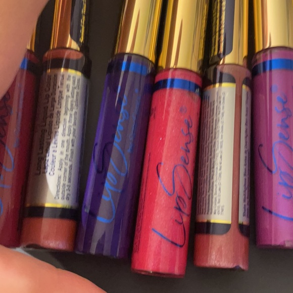 Lipsense - Picture 3 of 4